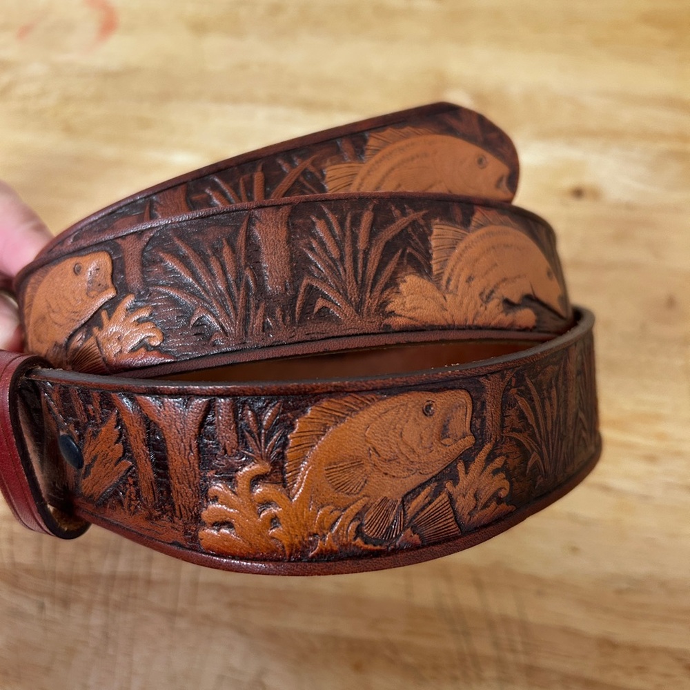 Vintage Anglers dream Bass‎ fisherman genuine Chambers Brown Leather Belt